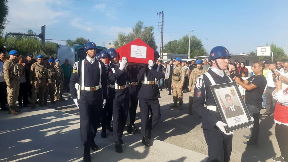 Şehit uzman çavuş memleketi Osmaniye’de toprağa verildi
