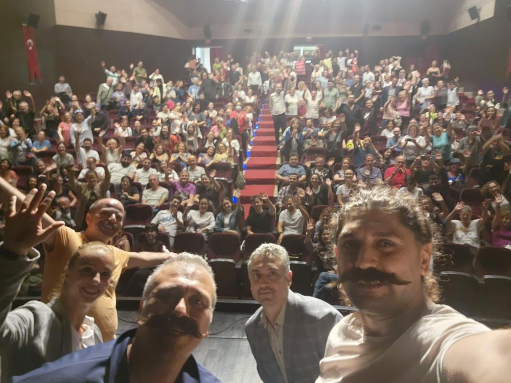 Şehir Tiyatrosu Maltepe’de sahne aldı
