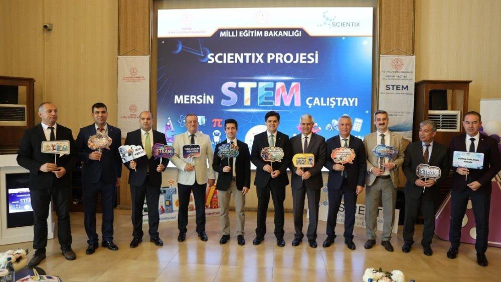 100 öğretmen STEM için buluştu