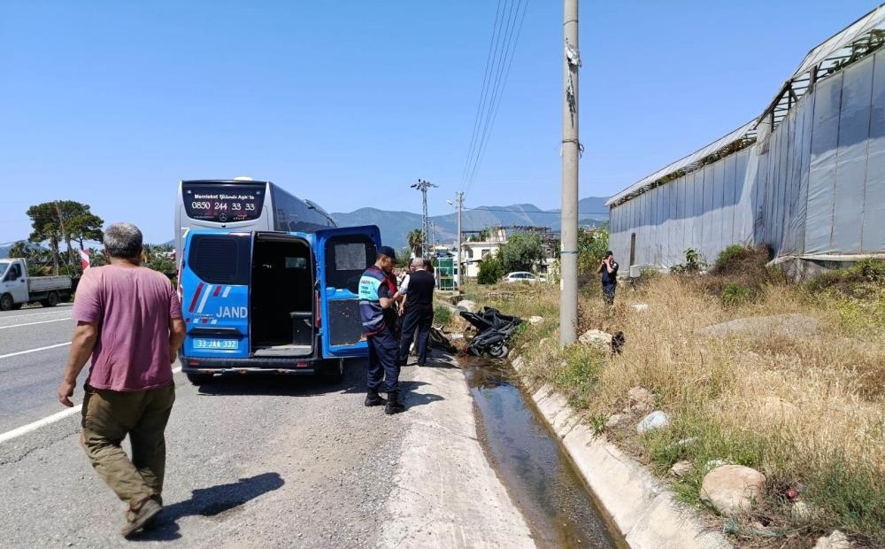 Bozyazı'da Emekli imam trafik kazasında hayatını kaybetti