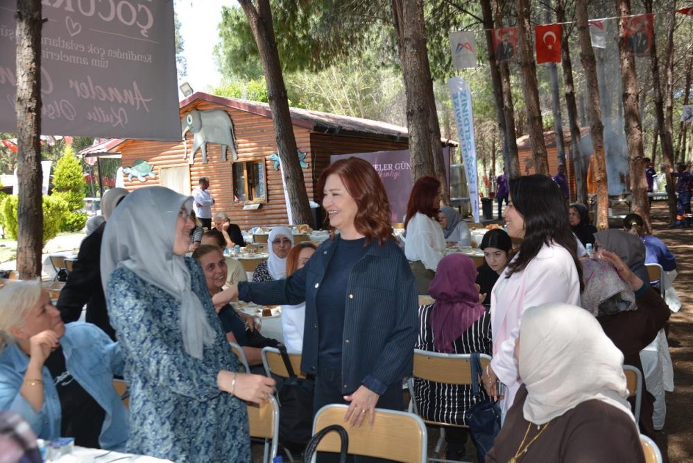 Şehit annelerine özel program