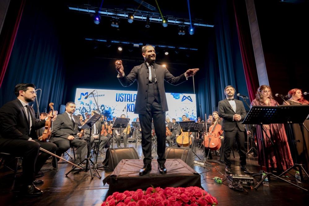 Mersin Kent Orkestrası’ndan nostalji dolu konser