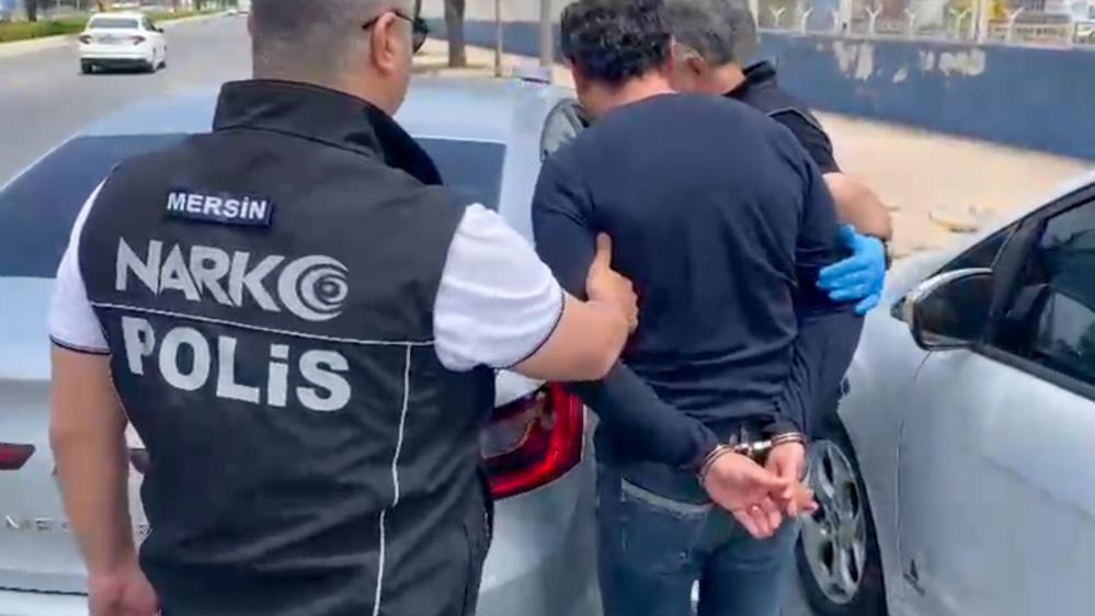 Takibe alınan araçta 24 kiloya yakın esrar ele geçirildi