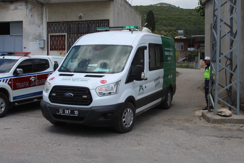 Katliam yapan zanlının cenazesi adli tıpa gönderildi