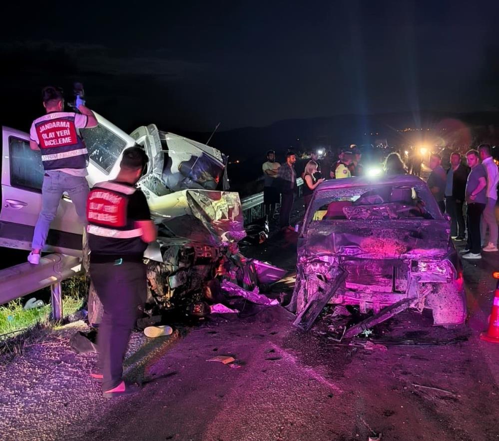 Zincirleme kaza: 1 ölü, 5 yaralı
