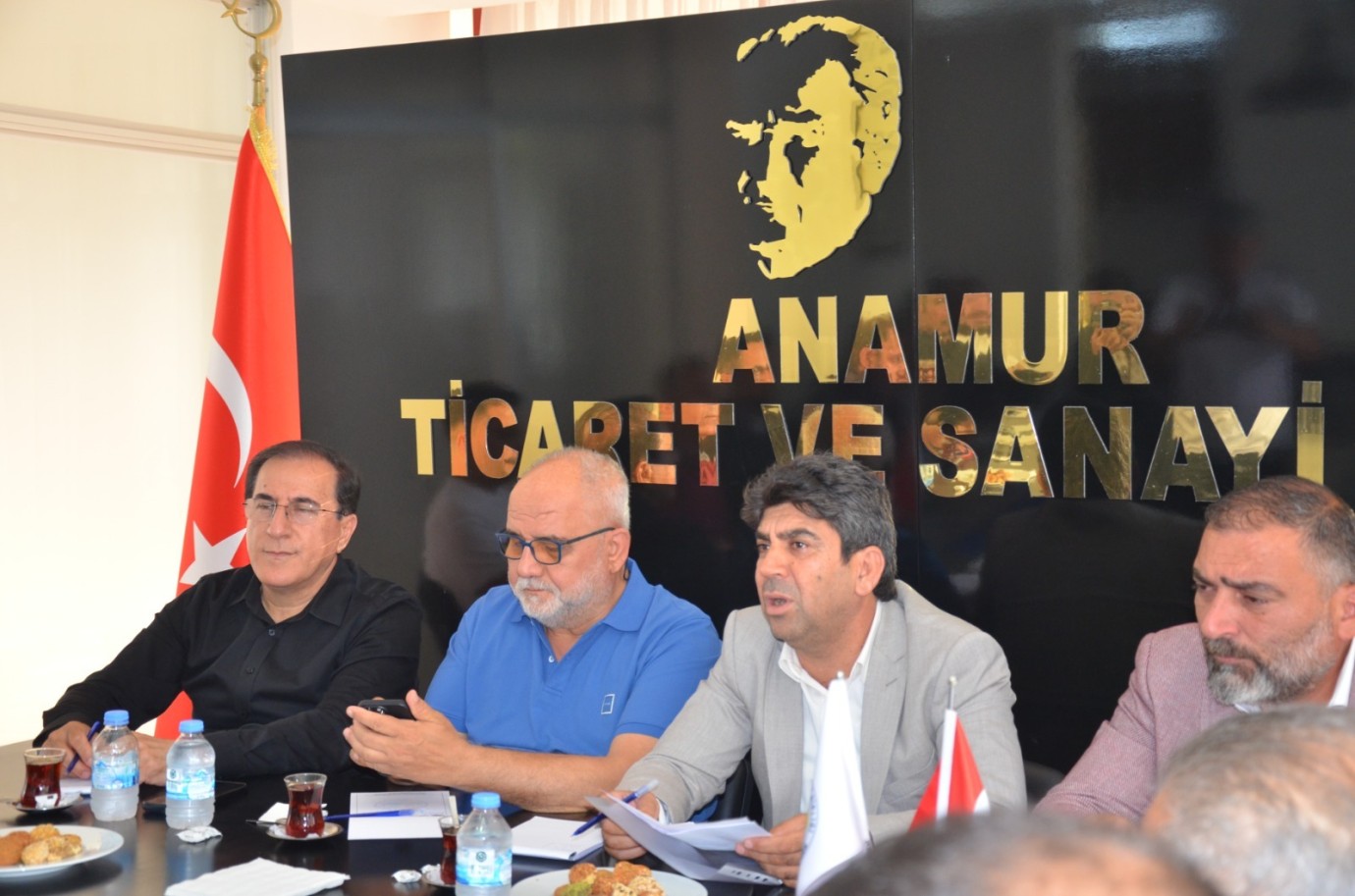 Anamur’da Beton İsyanı Büyüyor: Müteahhitler Konuyu Cumhurbaşkanına Taşıyacak”