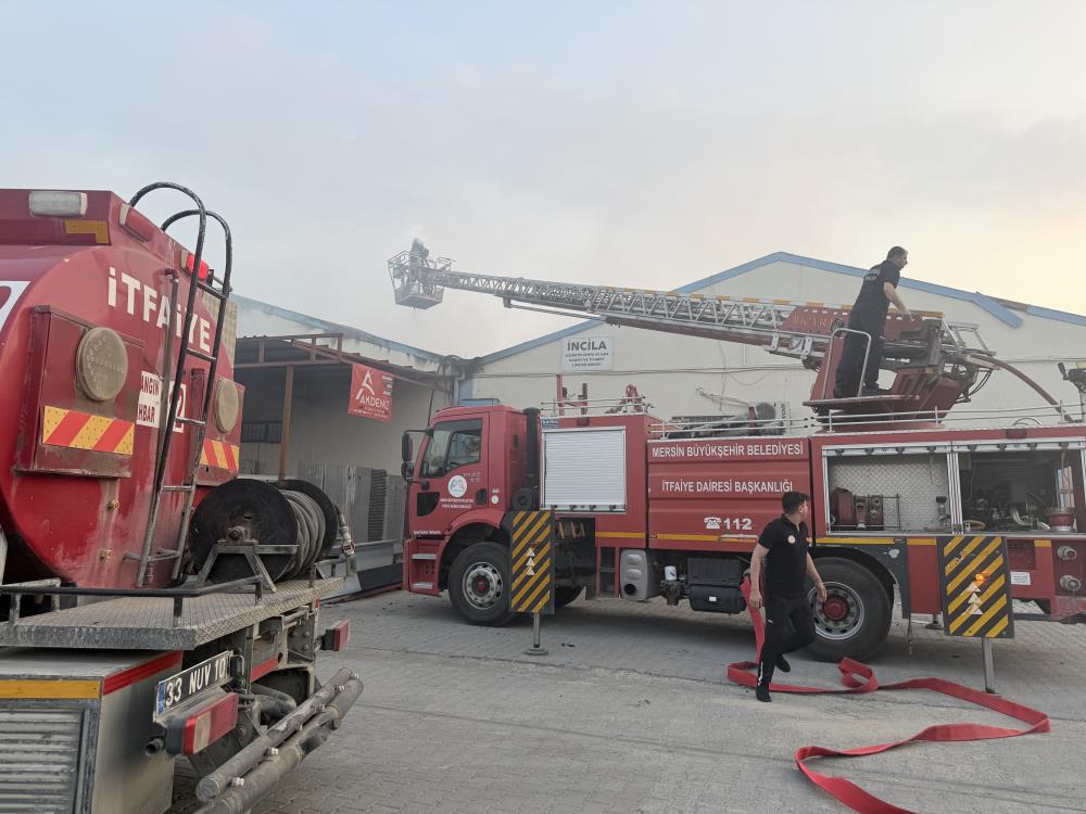 Atölyede çıkan yangın korkuttu