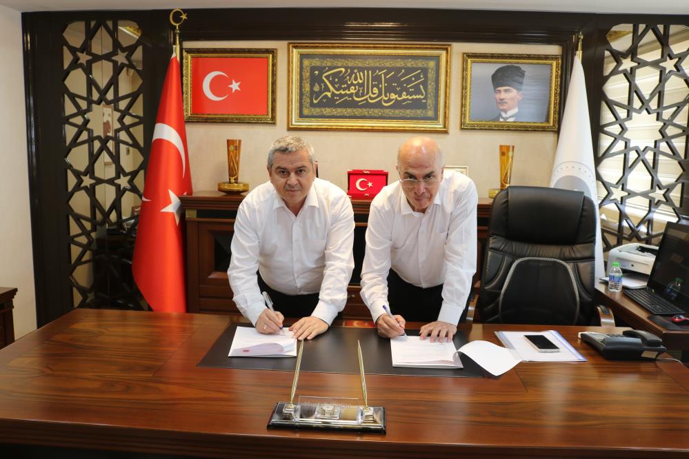 Devlet korumasındaki çocuklar için 'İlk Şefkat Projesi' protokolü imzalandı