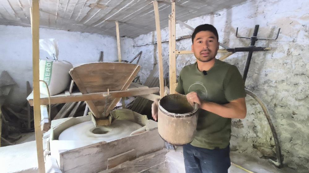 Anamur’da 200 yıllık su değirmeni zamana direniyor