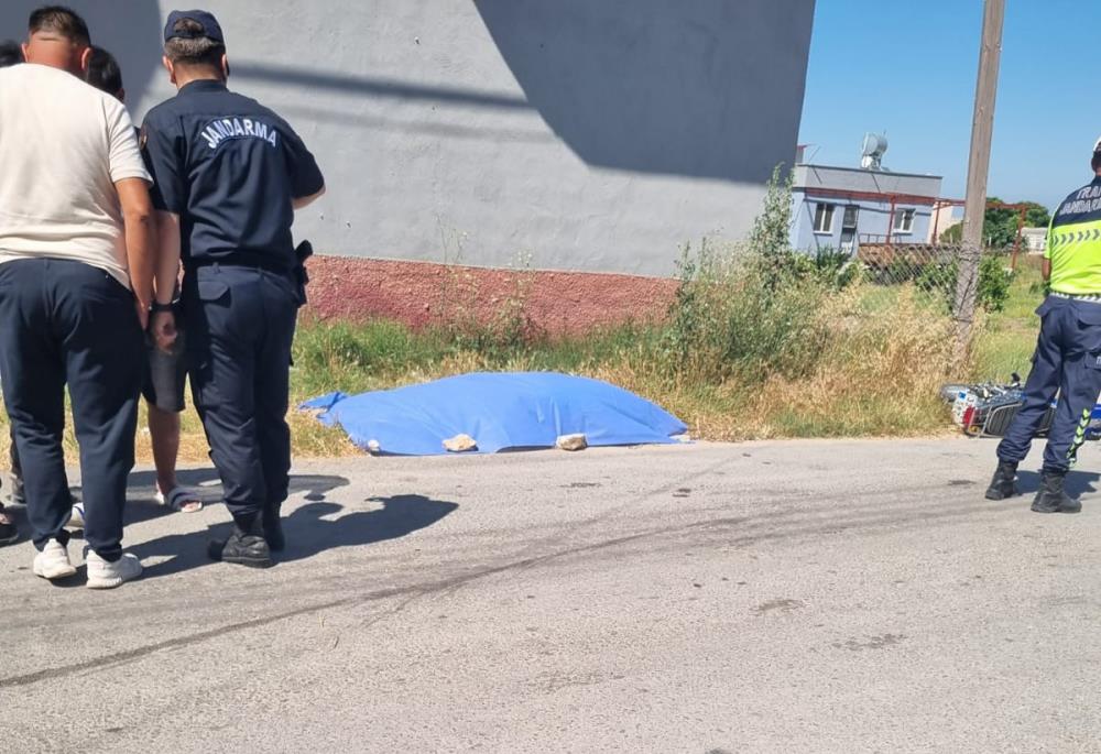Tırla çarpışan motosikletin sürücüsü hayatını kaybetti