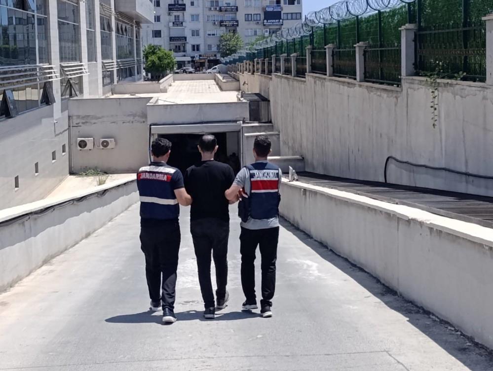 Terör operasyonunda 2 şüpheli tutuklandı