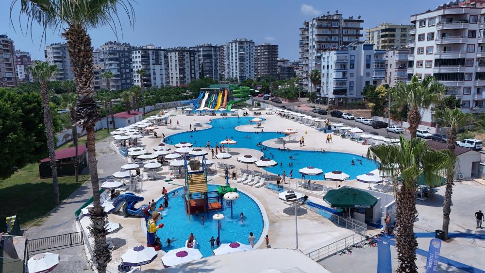 Belediye Su Parkı yaz sezonuna kapılarını açtı