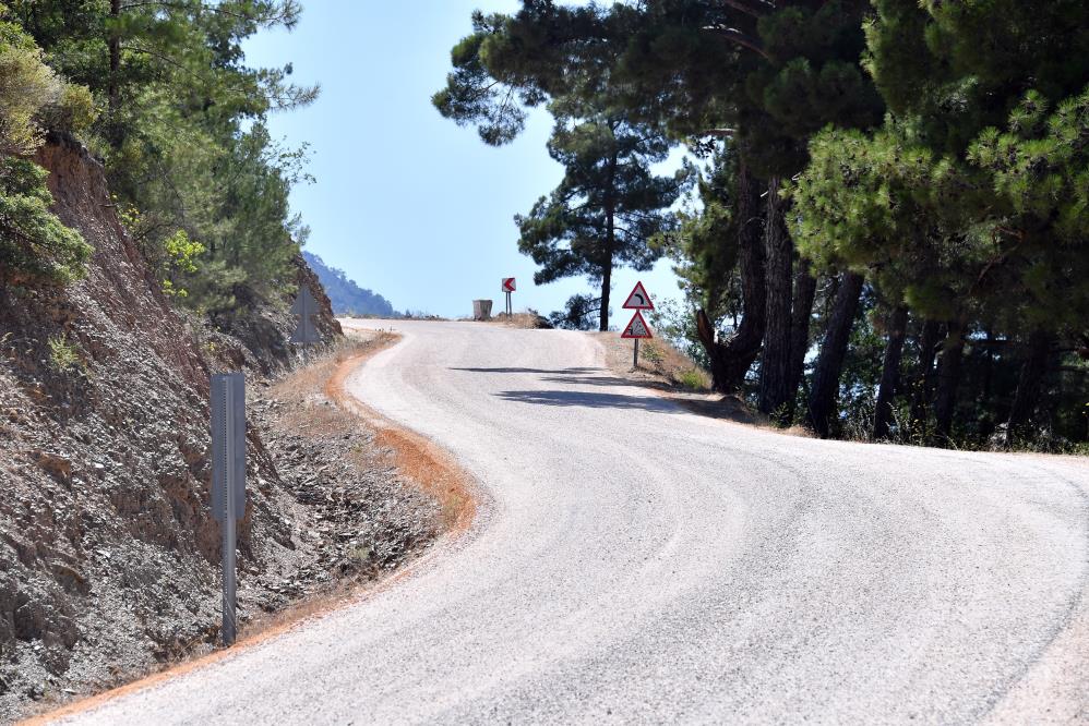 Kırsal ulaşımı rahatlatan yol çalışması tamamlandı