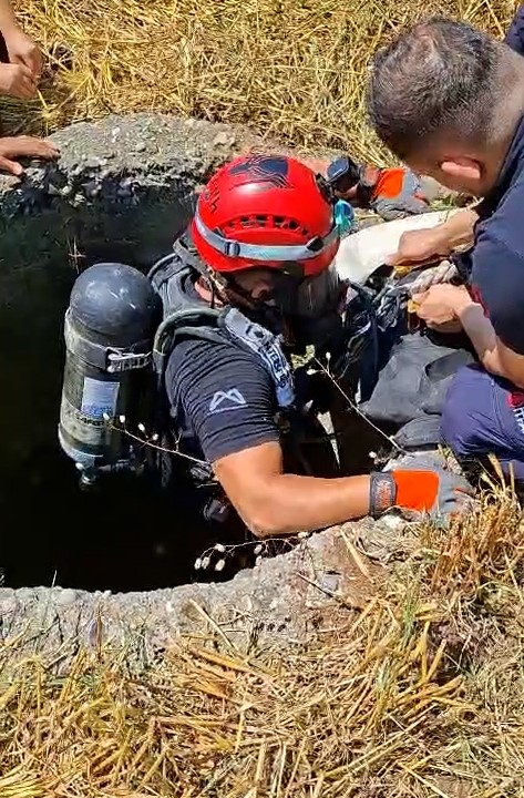 18 metrelik kuyuya düşen keçi kurtarıldı