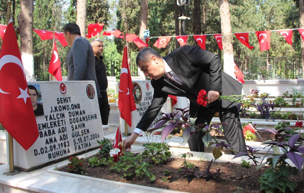 15 Temmuz'da şehitler dualarla anıldı