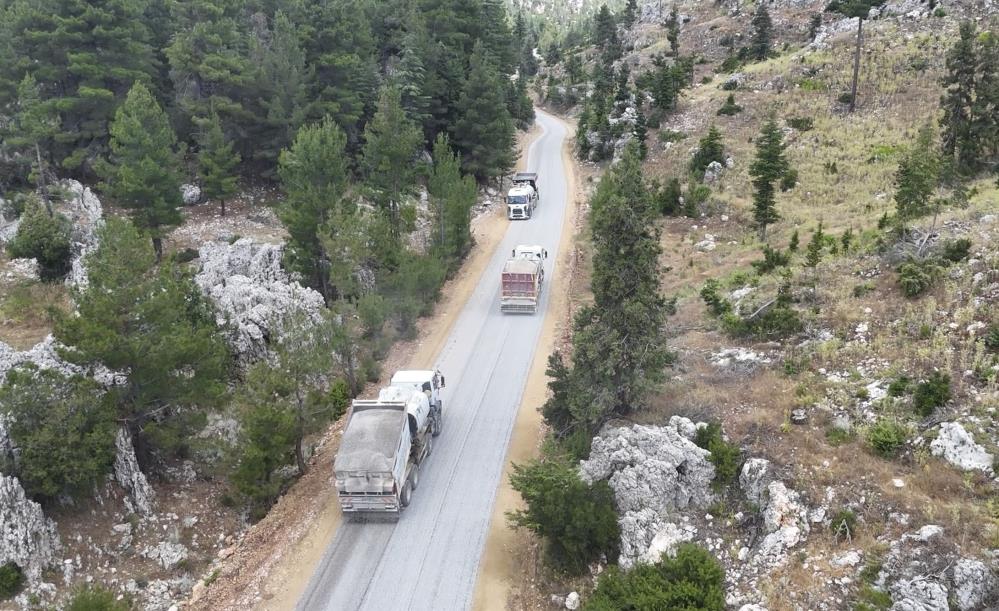 Yarım asırlık yol sorunu çözüldü
