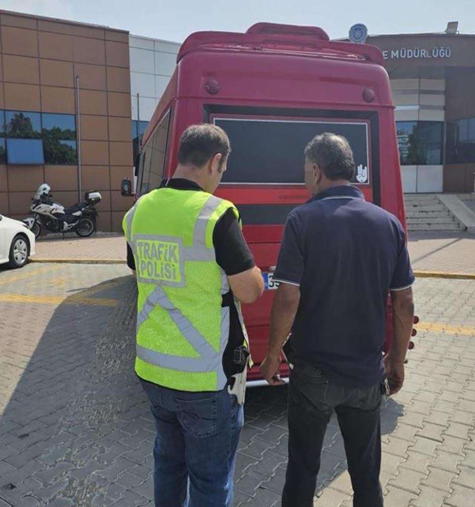Çevreyolunda yolcu indiren minibüs sürücüsüne ceza