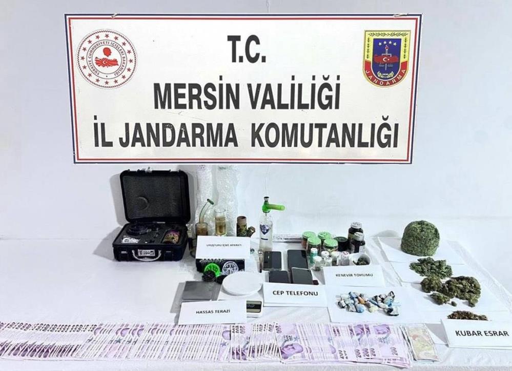 Uyuşturucu taciri 2 şüpheli yakalanıp tutuklandı