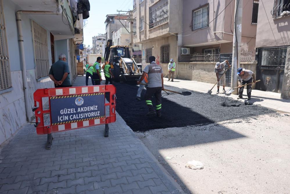 Yol ve kaldırım çalışmaları aralıksız sürüyor