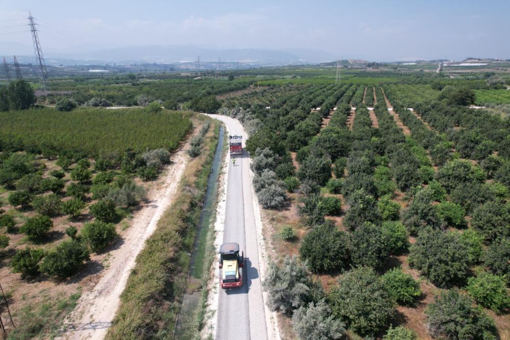Tarım yolları soğuk asfaltla yenileniyor