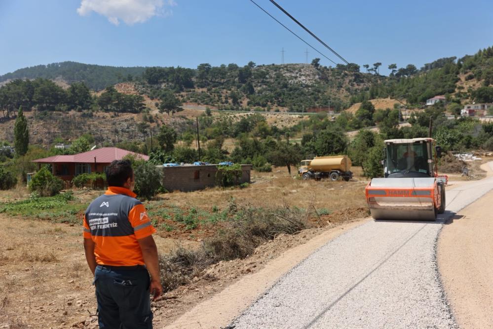 Büyükşehir Belediyesi kırsal yolları yeniliyor