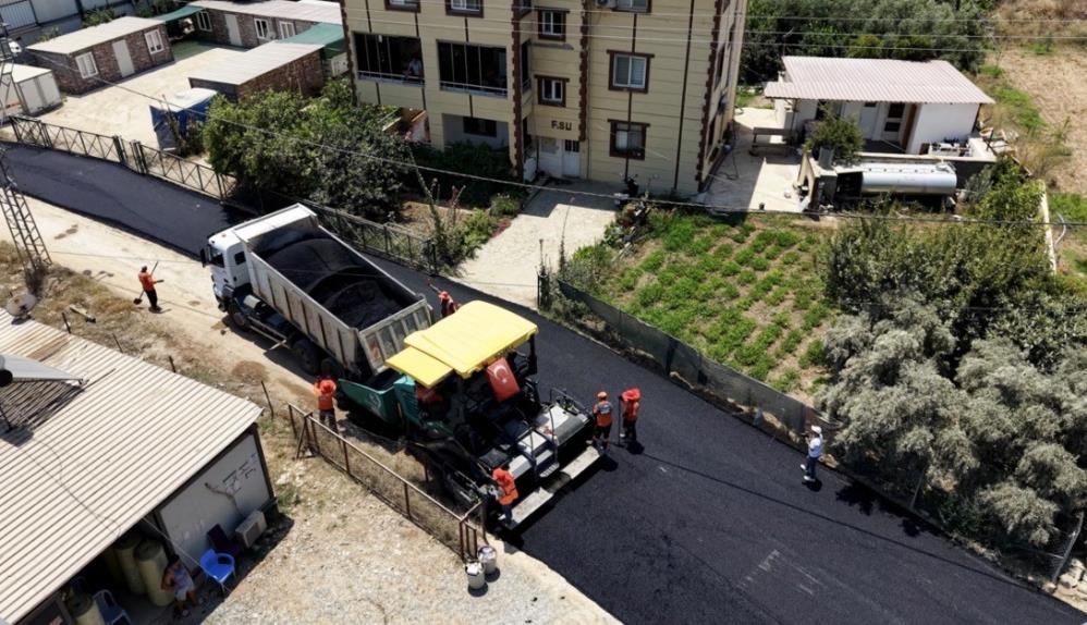  1,5 kilometrelik yol sıcak asfaltla yenilendi