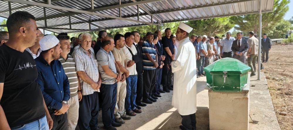 Hüseyin Özdemir, Silifke'de toprağa verildi