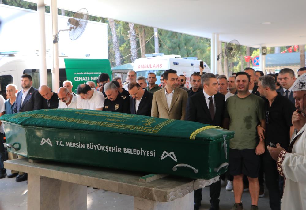 Gemi faciasında hayatını kaybeden Reyhan Verim toprağa verildi