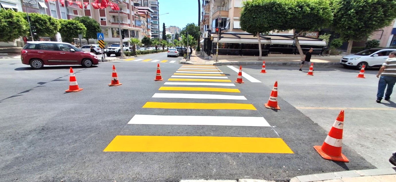 Büyükşehir’den Anamur’da Yol Seferberliği