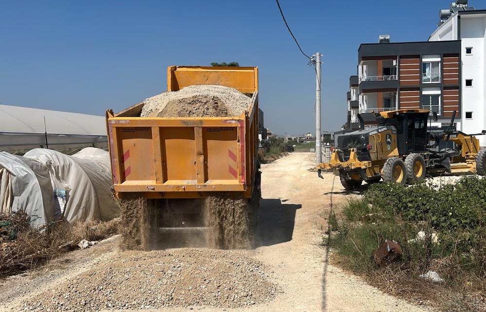 Yollar yenileniyor, ulaşım güvenliği artırılıyor