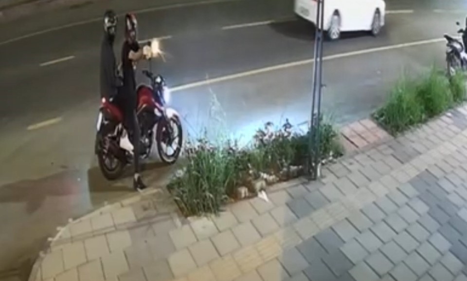 Yeni Parti ve iş yerlerini kurşunlayan yeni nesil şebekeye operasyonda 4 tutuklama
