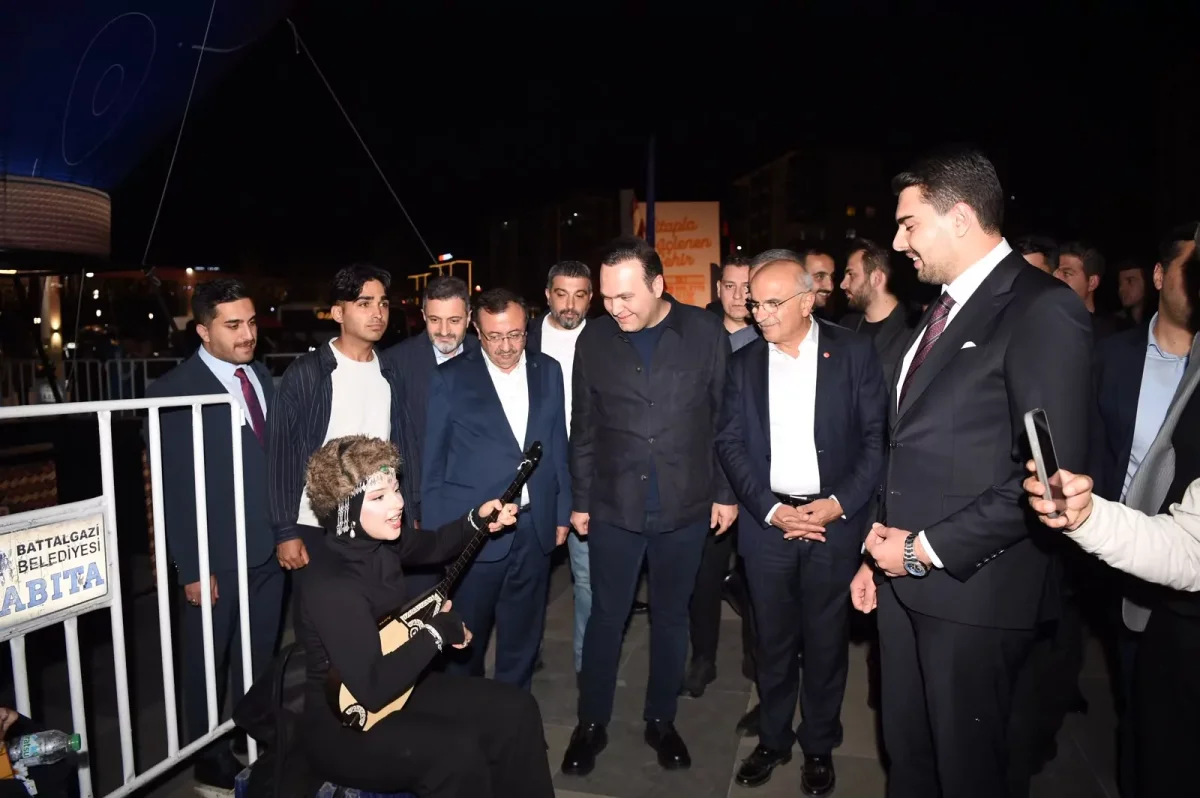 Malatya'da Başkan Er’den gençlere yatırım mesajı
