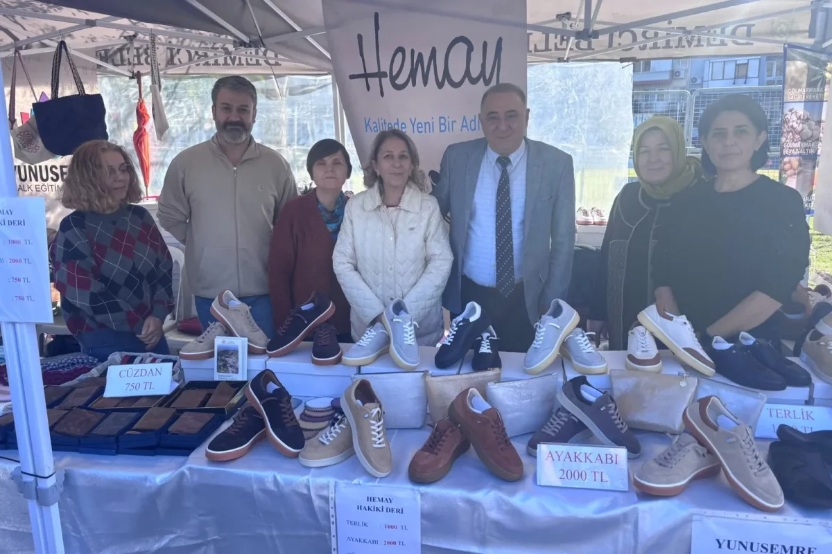 Manisa protokolünden Yunusemre HEM tanıtım standına ziyaret