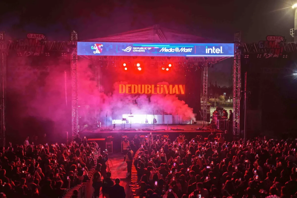 Dedublüman rüzgarı Ankara'da esti