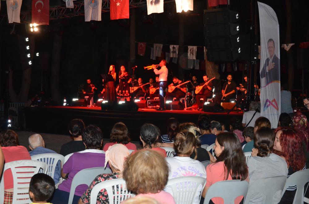 Tarsus'ta Türk Halk Müziği konseri