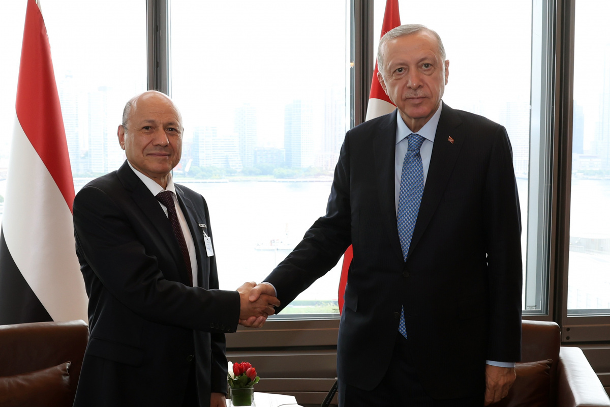 Erdoğan, Yemen Cumhurbaşkanlığı Liderlik Konseyi Başkanı el-Alimi ile görüştü