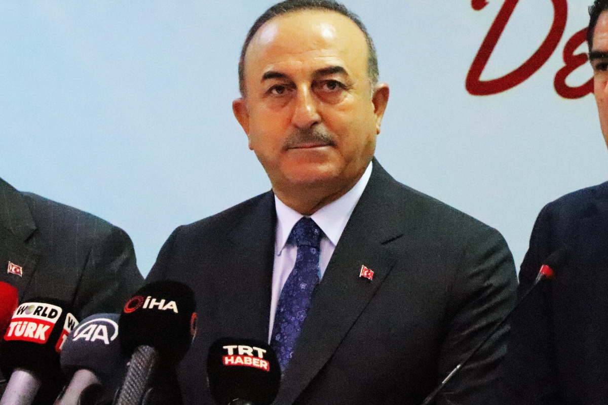 Çavuşoğlu: 'Yunanistan'ın silahlanmasına karşı elimiz kolumuz bağlı kalmaz'
