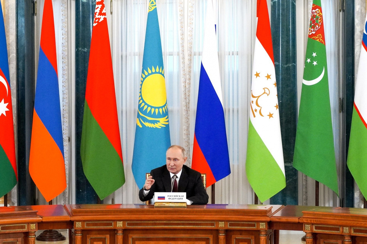 Putin: 'Bölgemizdeki sorunların çözümüne dair önlemler almamız gerekiyor'