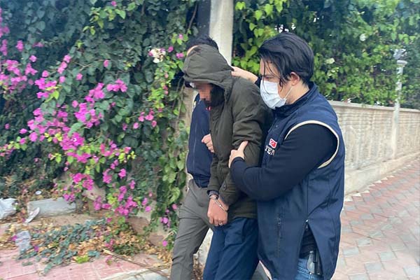 FETÖ operasyonu: 13 gözaltı