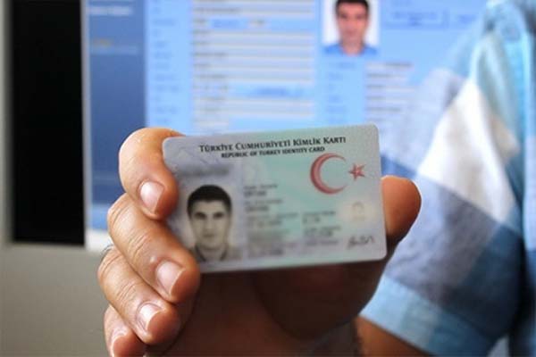 Başkasının kimliğiyle telefon hattı çıkarana hapis!
