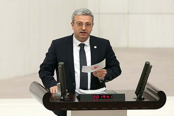 CHP'li Antmen, İmamoğlu hakkındaki mahkumiyet kararını eleştirdi
