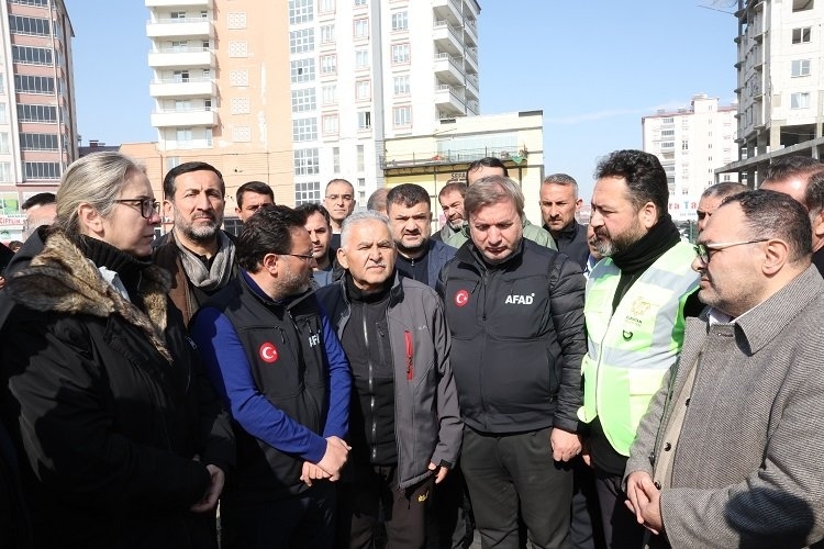 Kayseri Büyükşehir'den Elbistan'a  moral