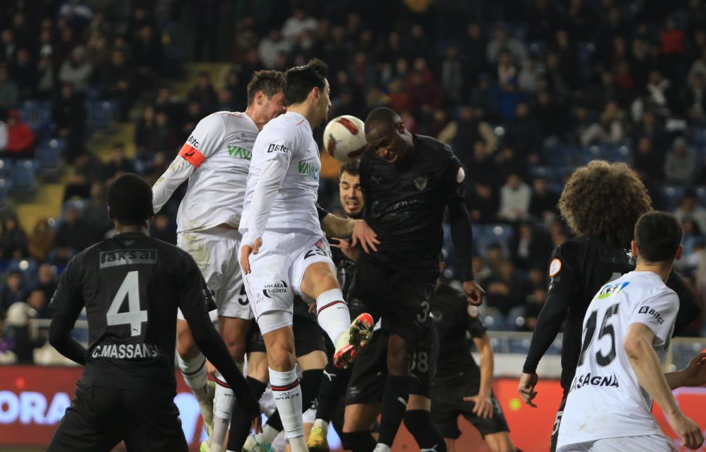 Trendyol Süper Lig: Hatayspor: 3 - Fatih Karagümrük: 1