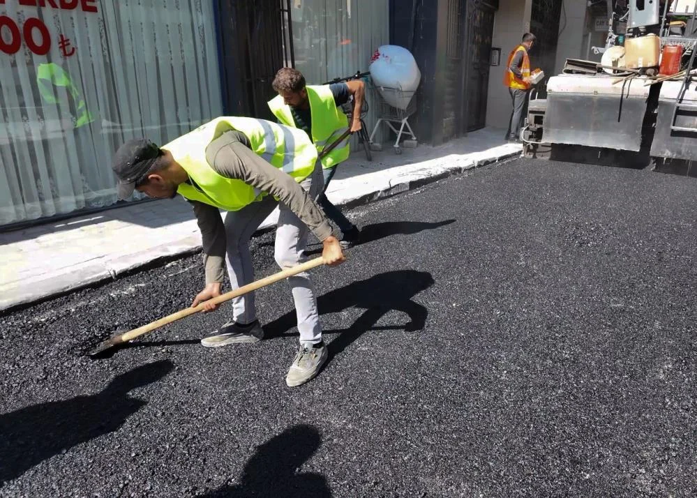 Yol çalışmaları hız kesmeden sürüyor