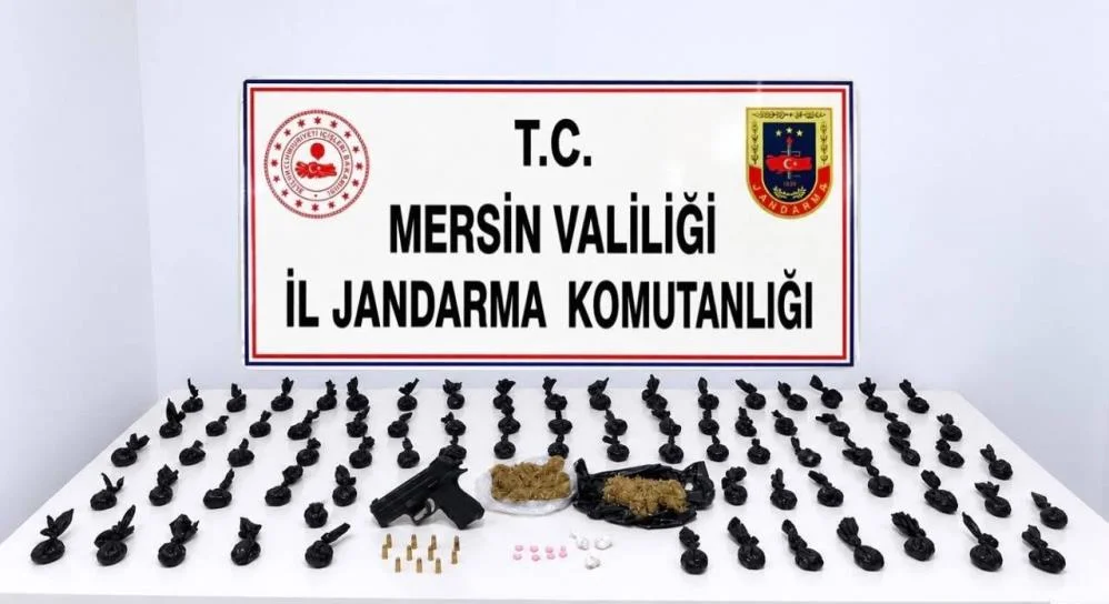 Paket paket satışa hazır uyuşturucu ele geçirildi