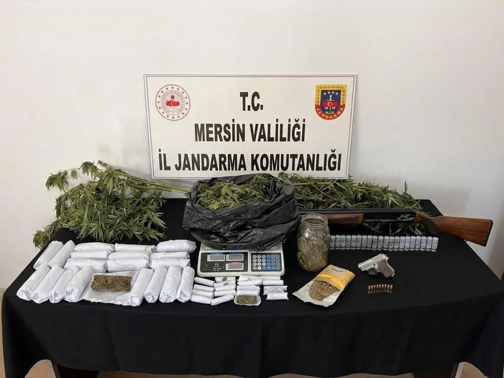 Uyuşturucu operasyonlarında 4 şüpheli tutuklandı