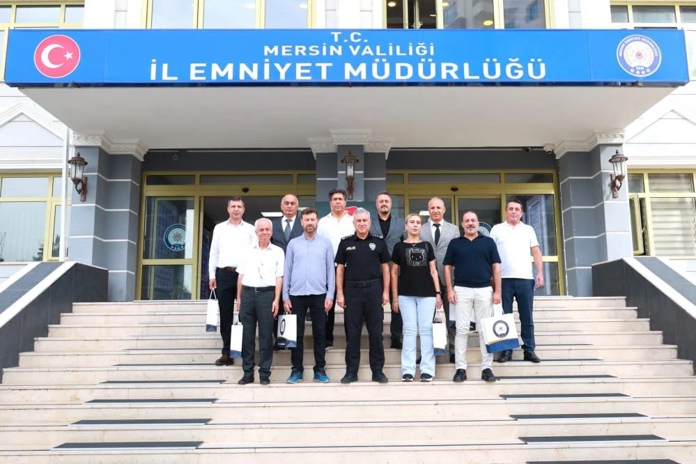 Görevini tamamlayan polisler emekliliğe uğurlandı