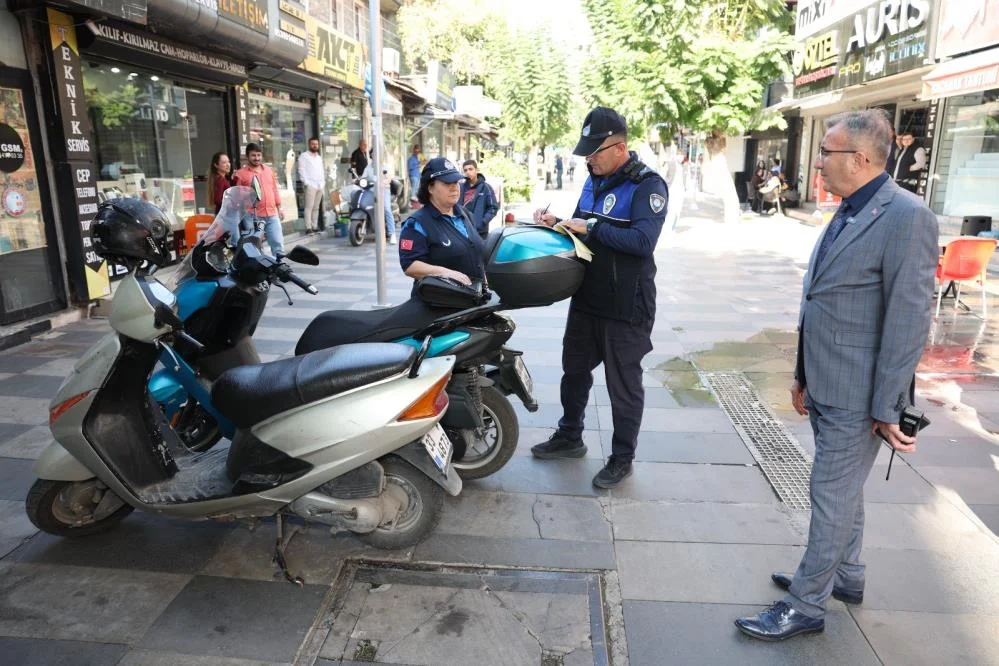 Kaldırım işgaline geçit yok