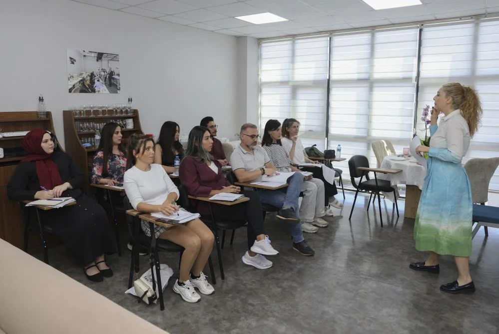 MERCEK kurslarıyla turizm sektörüne nitelikli personel yetiştiriliyor