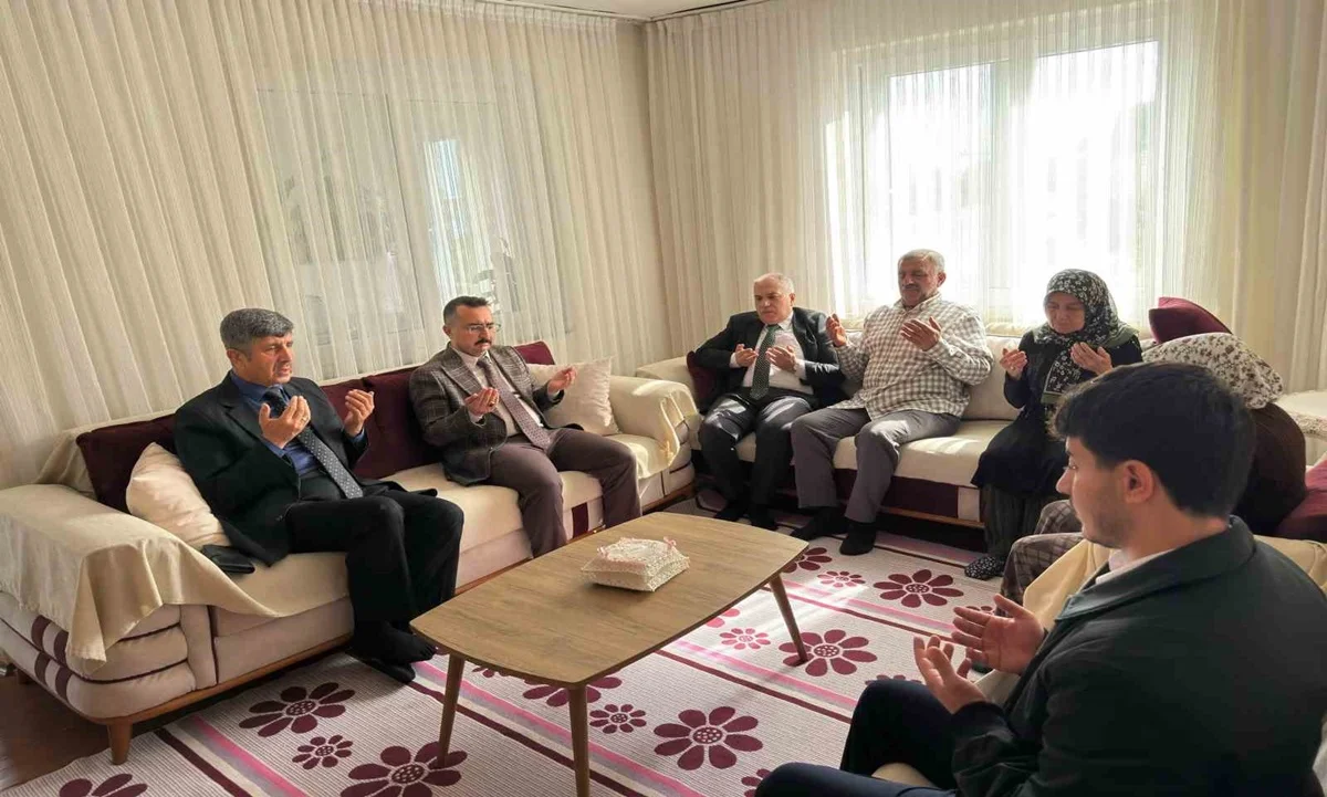 Anamur’da 29 Ekim Duygusallığı: Şehit Aileleri Unutulmadı!